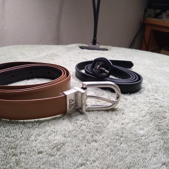 Anne Klien reversable belt with second black slim belt - Picture 3 of 4